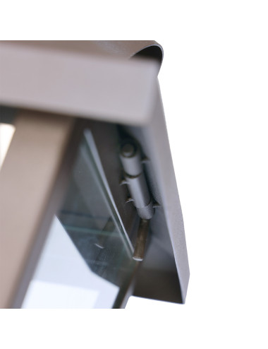 Lanterns of the Past | Saumur: Old-style hanging lantern